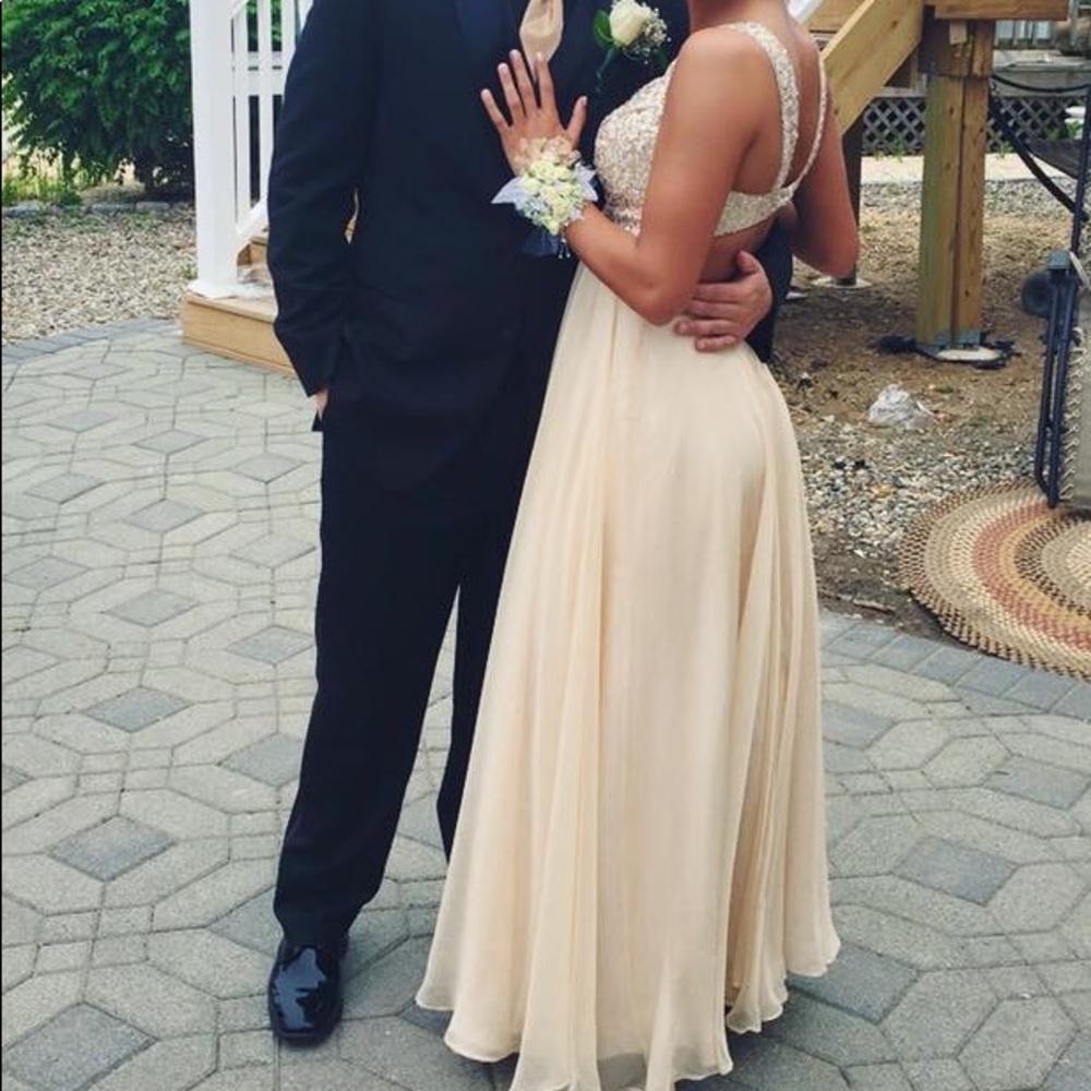 Prom Dress - Picture 4 of 4